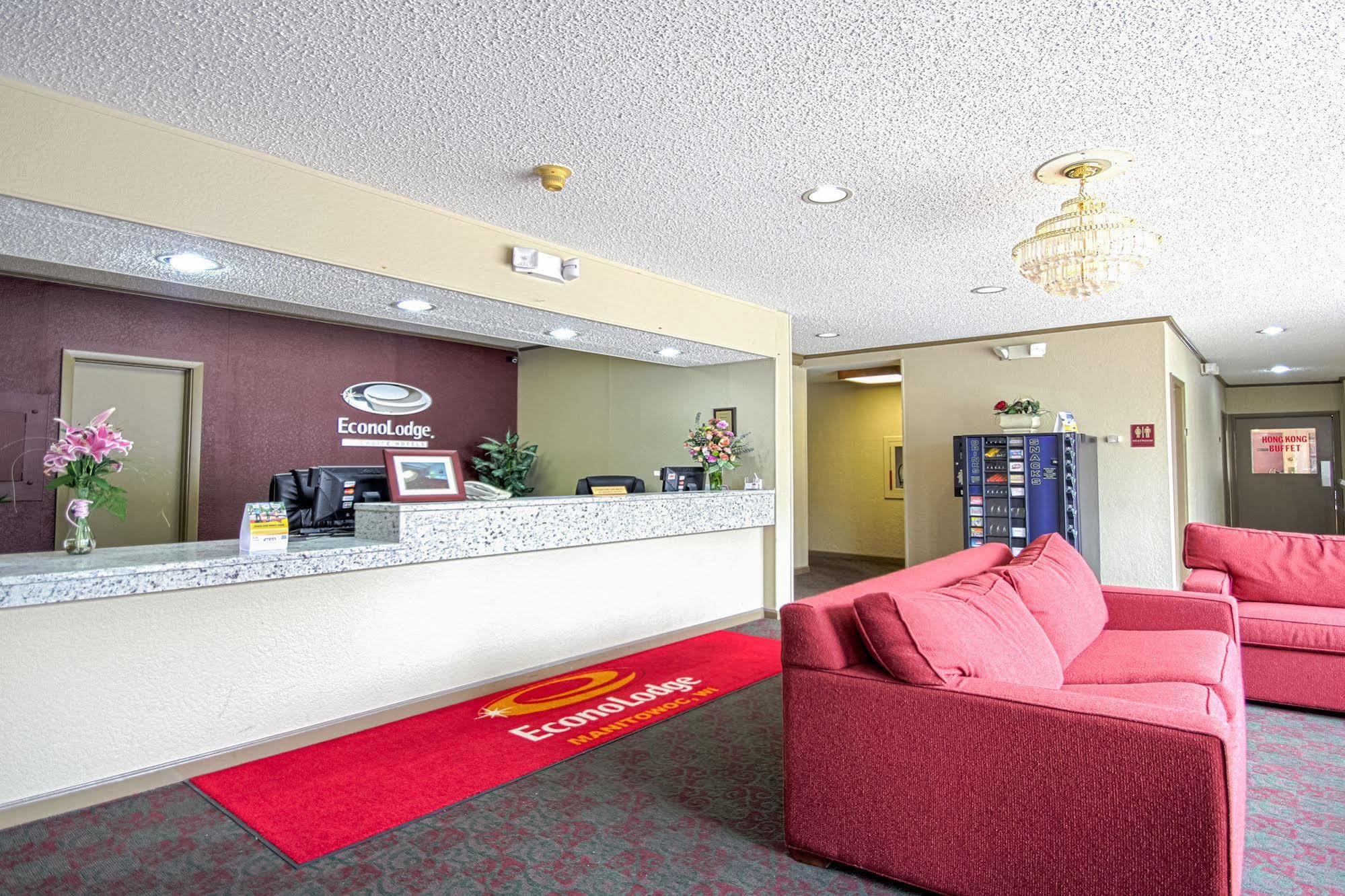 Days Inn By Wyndham Manitowoc Interior photo